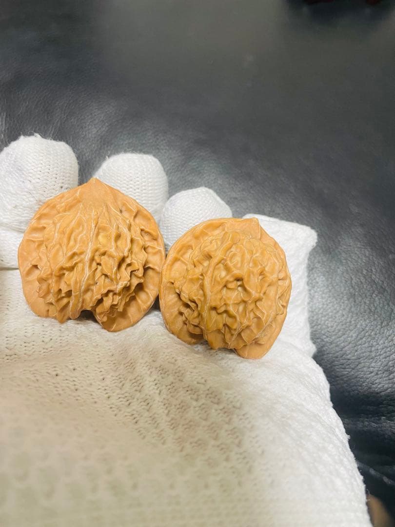 厚揚げN o .386 と258遊ぶかクルミ　文玩核桃 精配❤️形盘龙纹核桃