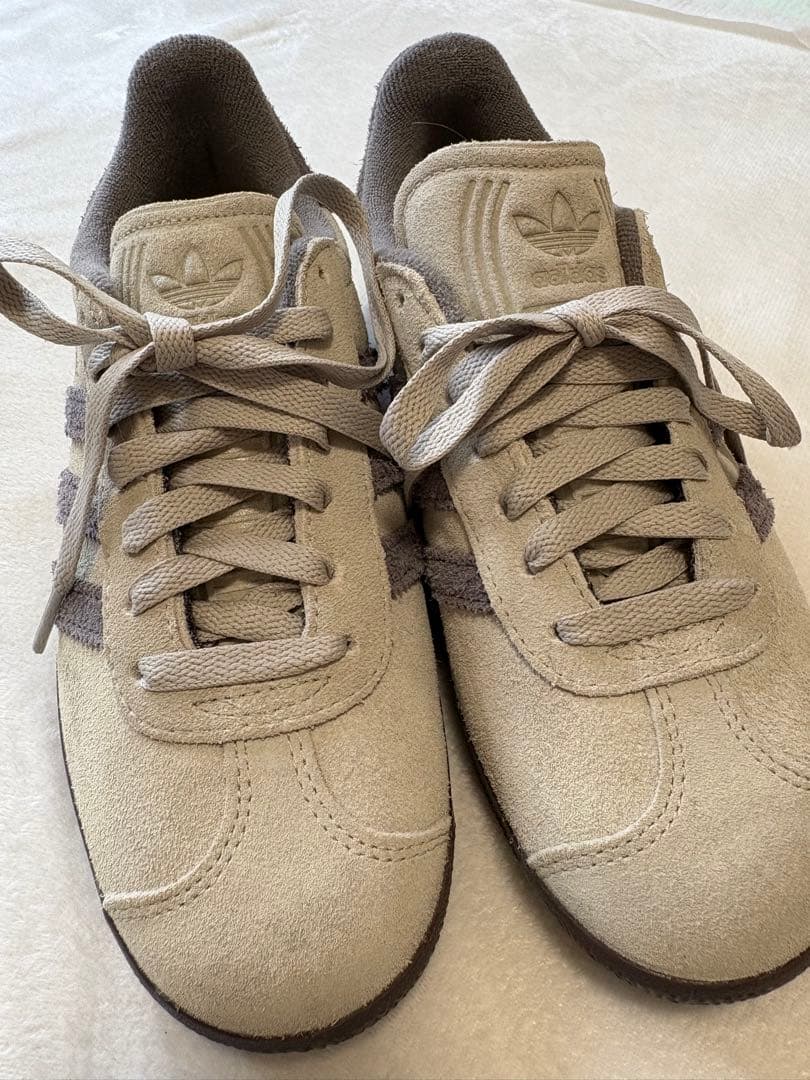 GAZELLE パテグレー×チャコール adidas originals 新品