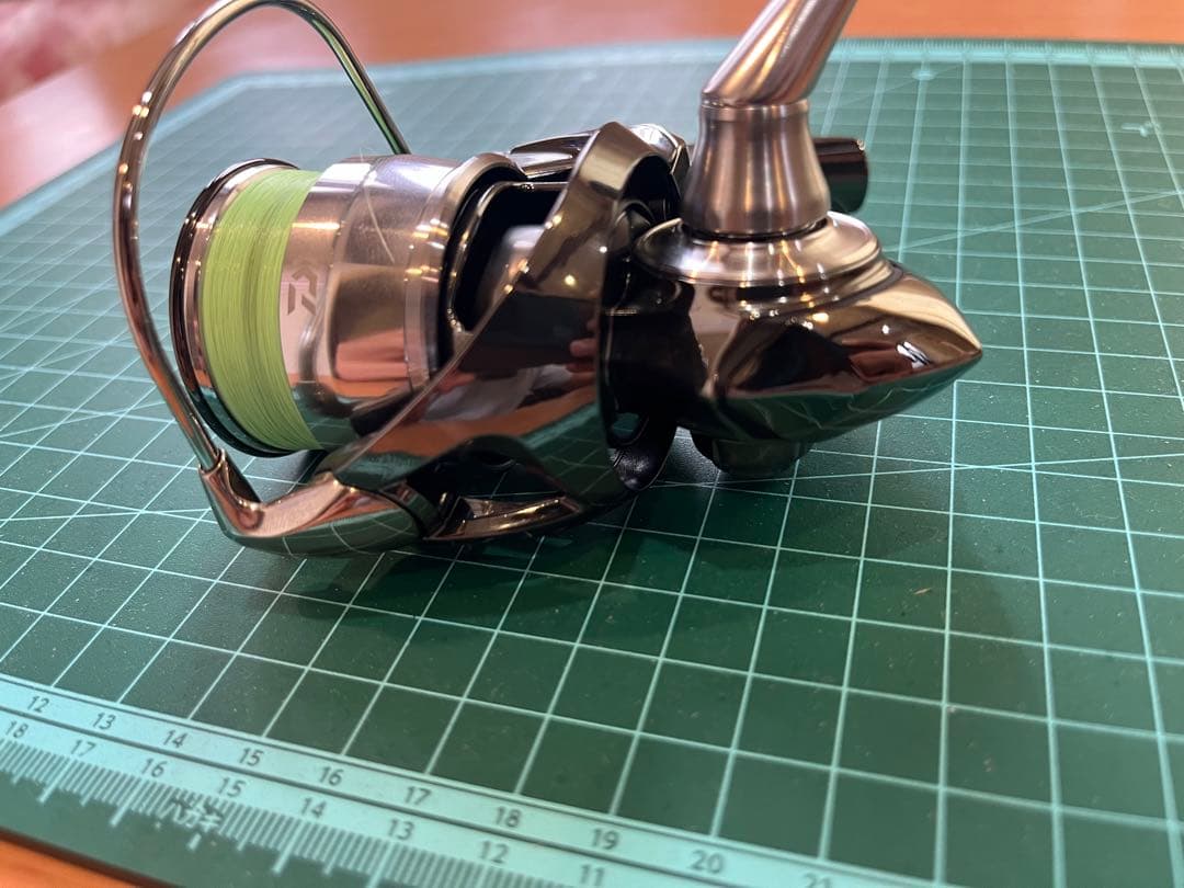 シカクカワ　ダイワ　22EXIST SF2000SS-P