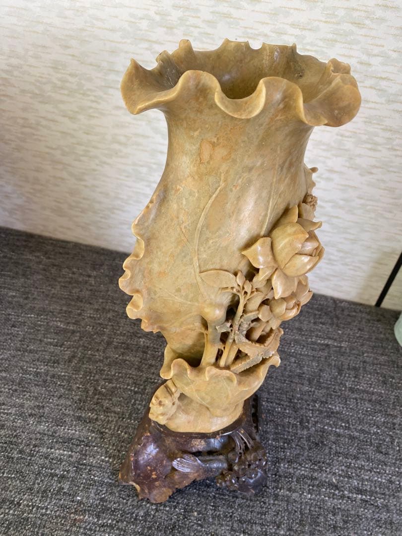 中国石細工　花瓶フラワーベース　花彫刻　アンティーク　美術品