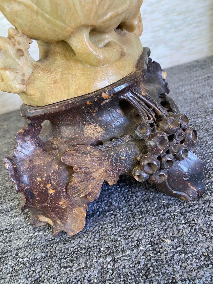 中国石細工　花瓶フラワーベース　花彫刻　アンティーク　美術品