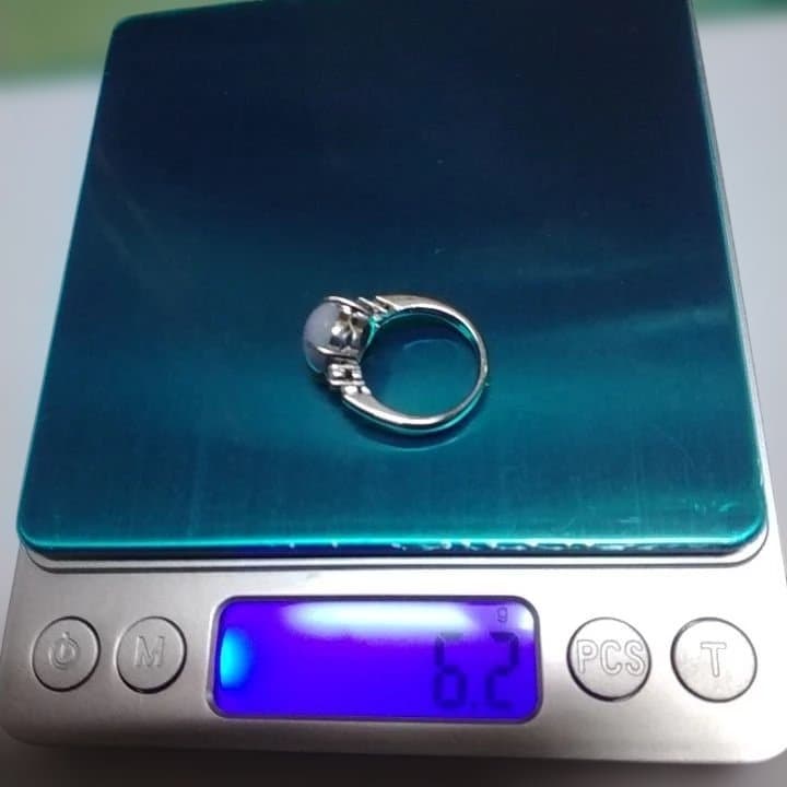 ラベンダー色のジェイド 翡翠k18WG リング 、メレダイヤモンド
