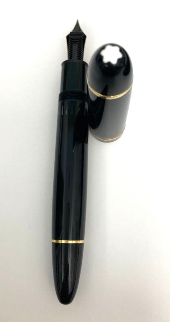 モンブランマイスターシュテュック 149 万年筆750 18K ケース付‼️