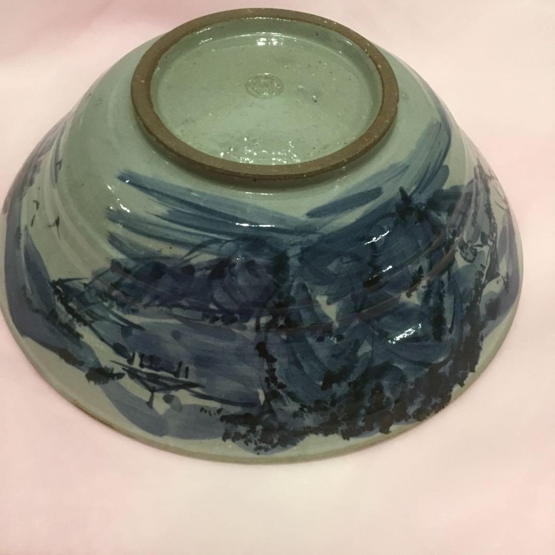 山の風景 陶器ボウル　焼き物　染め付け　手作り　大鉢　茶碗　風景画￼