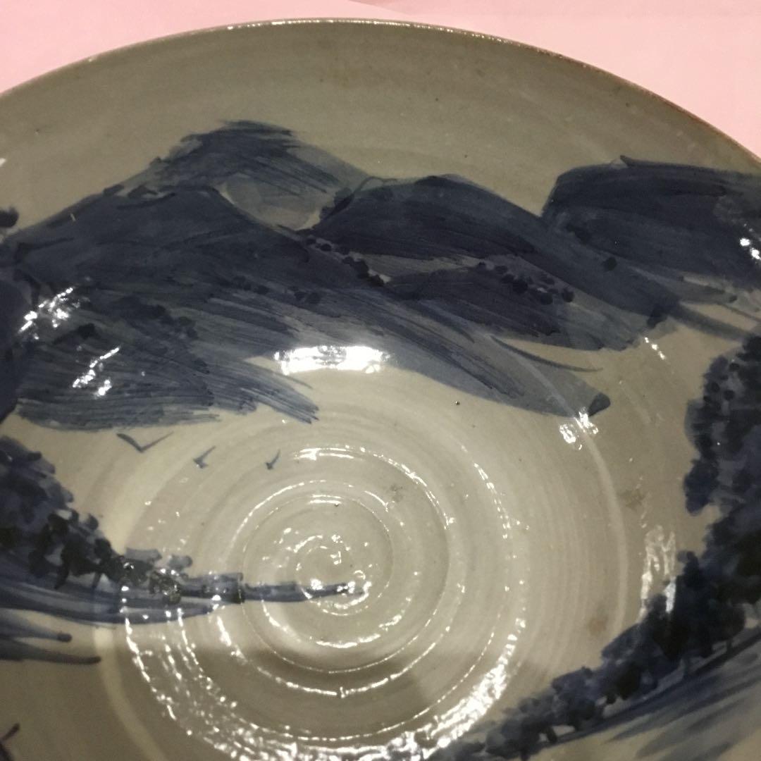 山の風景 陶器ボウル　焼き物　染め付け　手作り　大鉢　茶碗　風景画￼