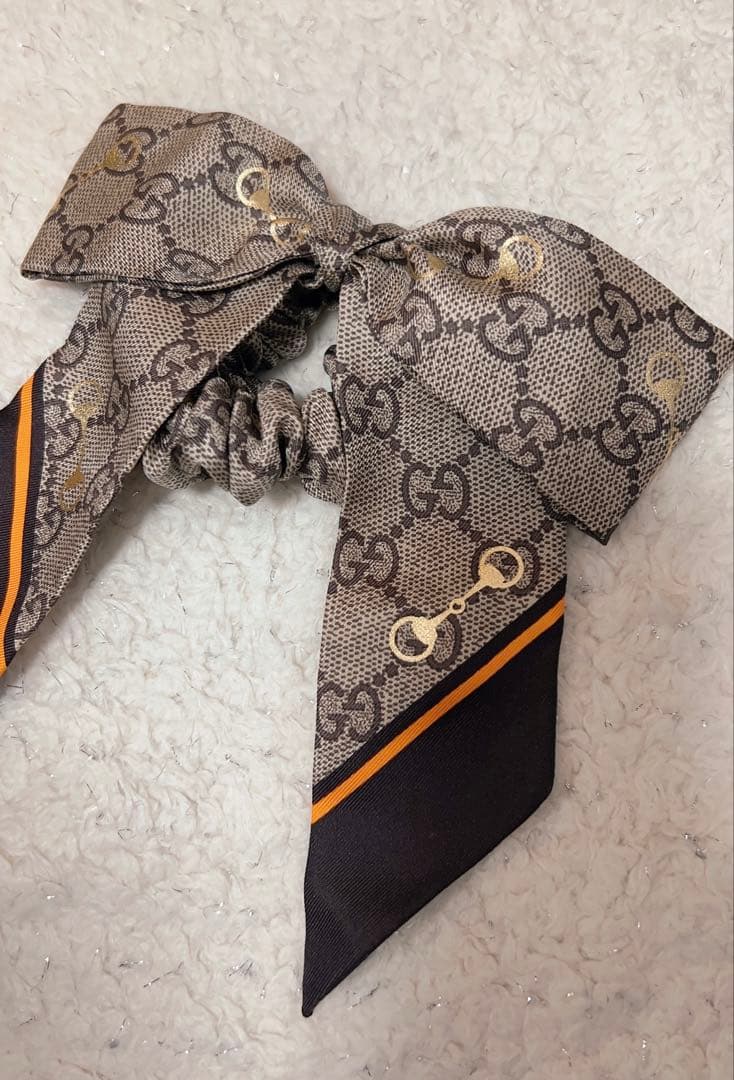 GUCCI リボンヘアゴム　シュシュ