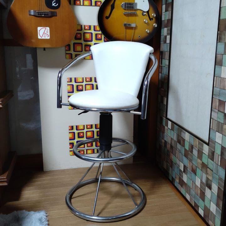 カウンターチェアー・３つまでＯＫ