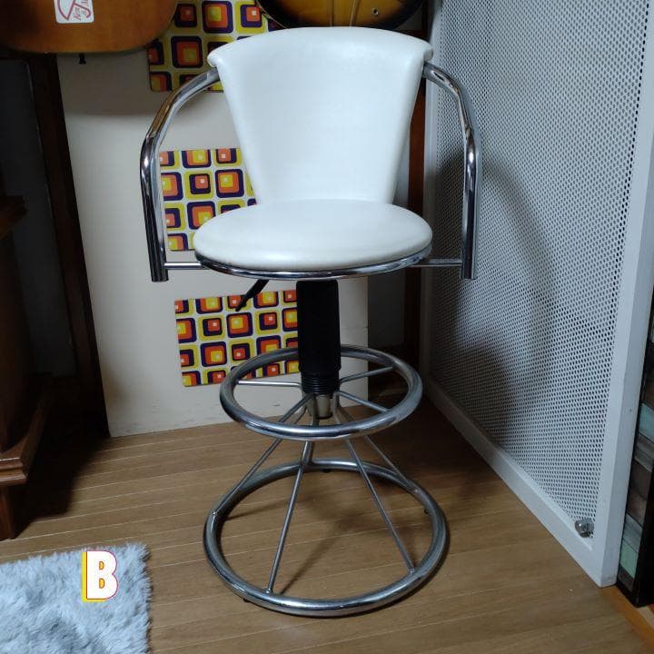 カウンターチェアー・３つまでＯＫ