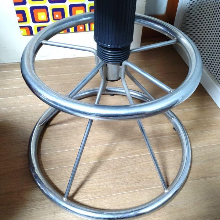 カウンターチェアー・３つまでＯＫ
