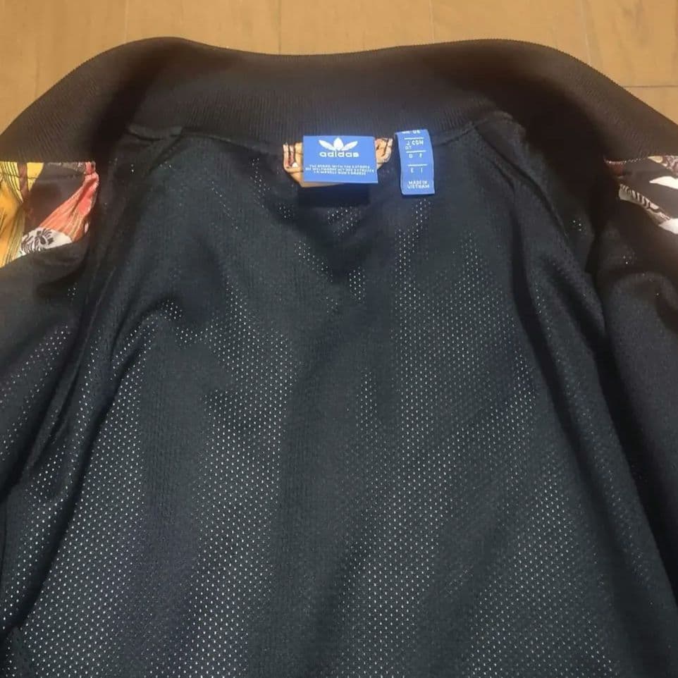 美品 adidas ジャージ トラックジャケット 鳥 総柄 OTサイズ