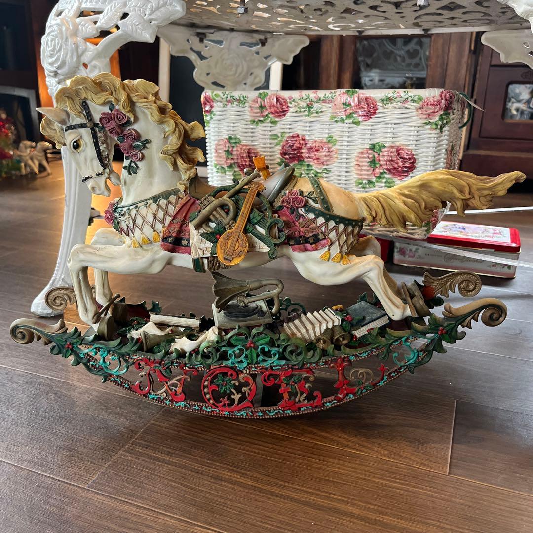 木馬　豪華　ゆらゆら揺れます^_^