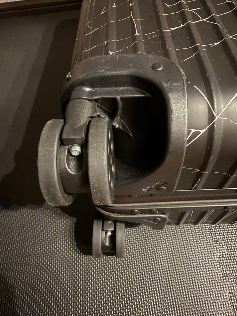 SUPREME×RIMOWA キャリーケース 保証書など付属品完備