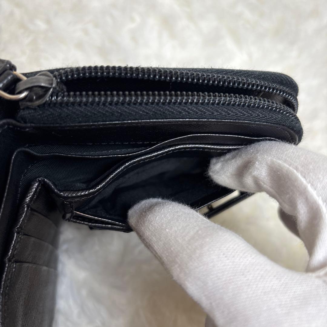 【良品✨】PRADA 二つ折り財布　三角ロゴ　レザー