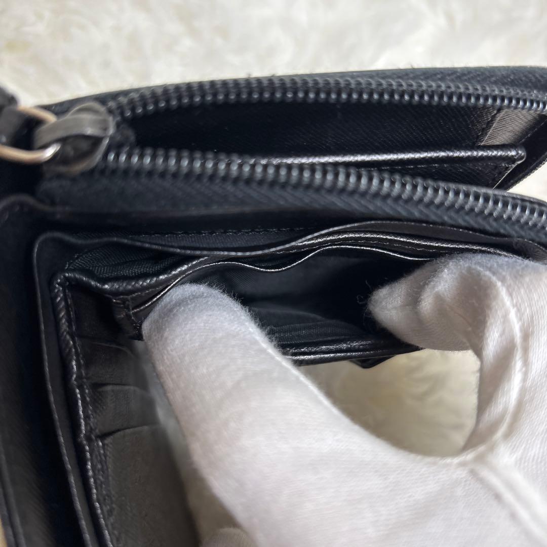 【良品✨】PRADA 二つ折り財布　三角ロゴ　レザー