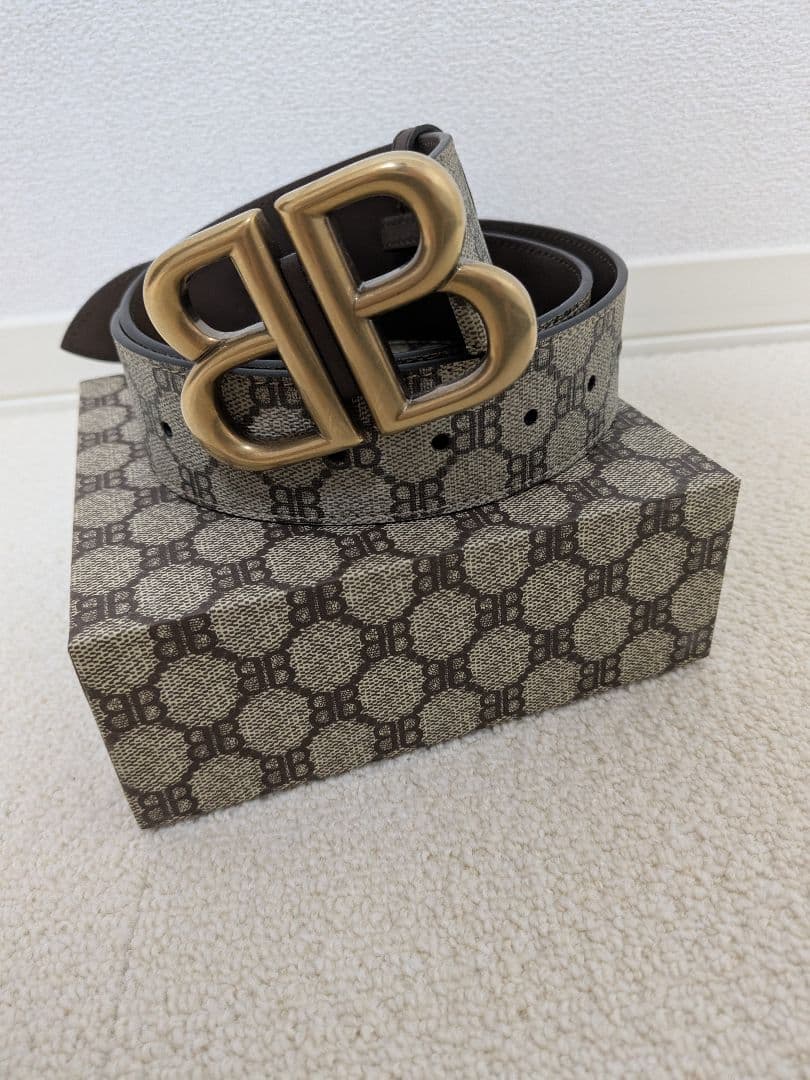 j*o様 【未使用級】 グッチ バレンシアガ コラボ ベルト BB レザー ブラ
