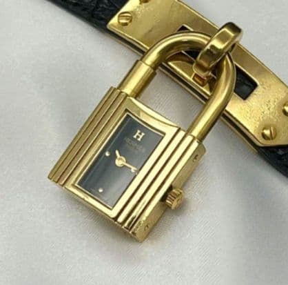 エルメスケリーウォッチ ゴールド 黒文字盤 新品電池 クロコダイルブラックベルト