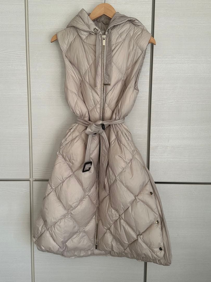 新品　マックスマーラMax Mara The Cube ダウンコートノースリーブ