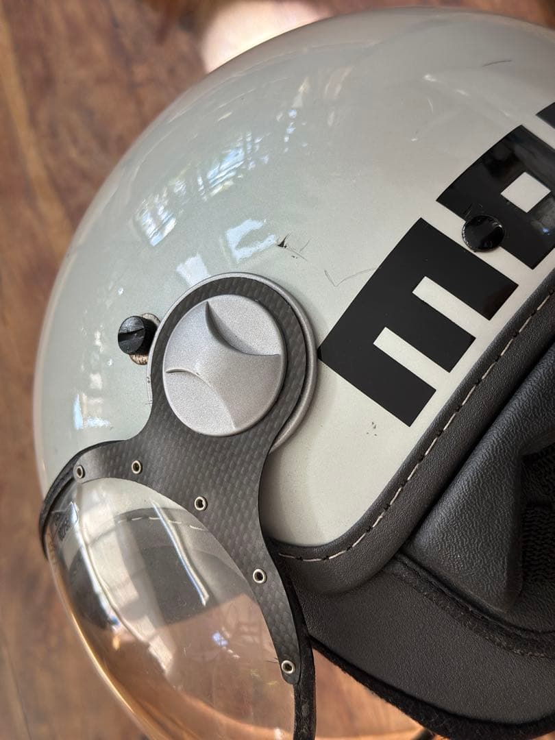 イタリア製MOMO モモ デザイン ジェットヘルメット　ファイター EVO 白