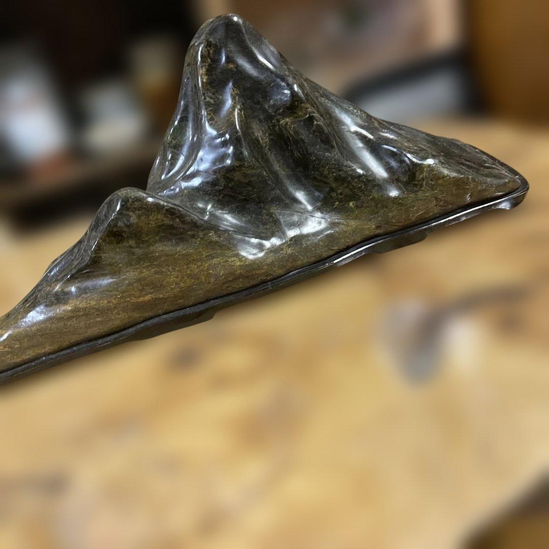 石製山の彫刻　　鑑賞石　玄関　 床の間　神聖な山のイメージ