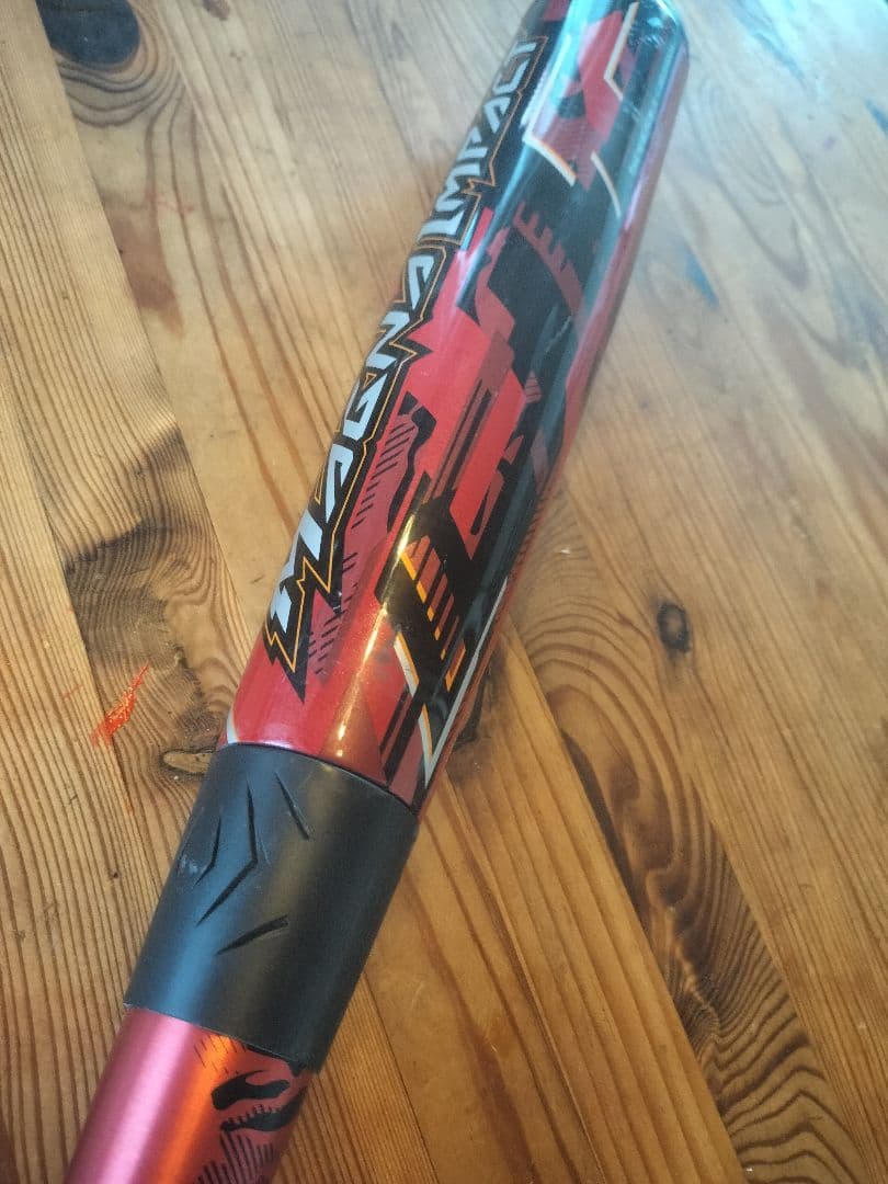 栽*ん様 約47000円相当　MAGNA IMPACT 軟式バット　良品飛びます