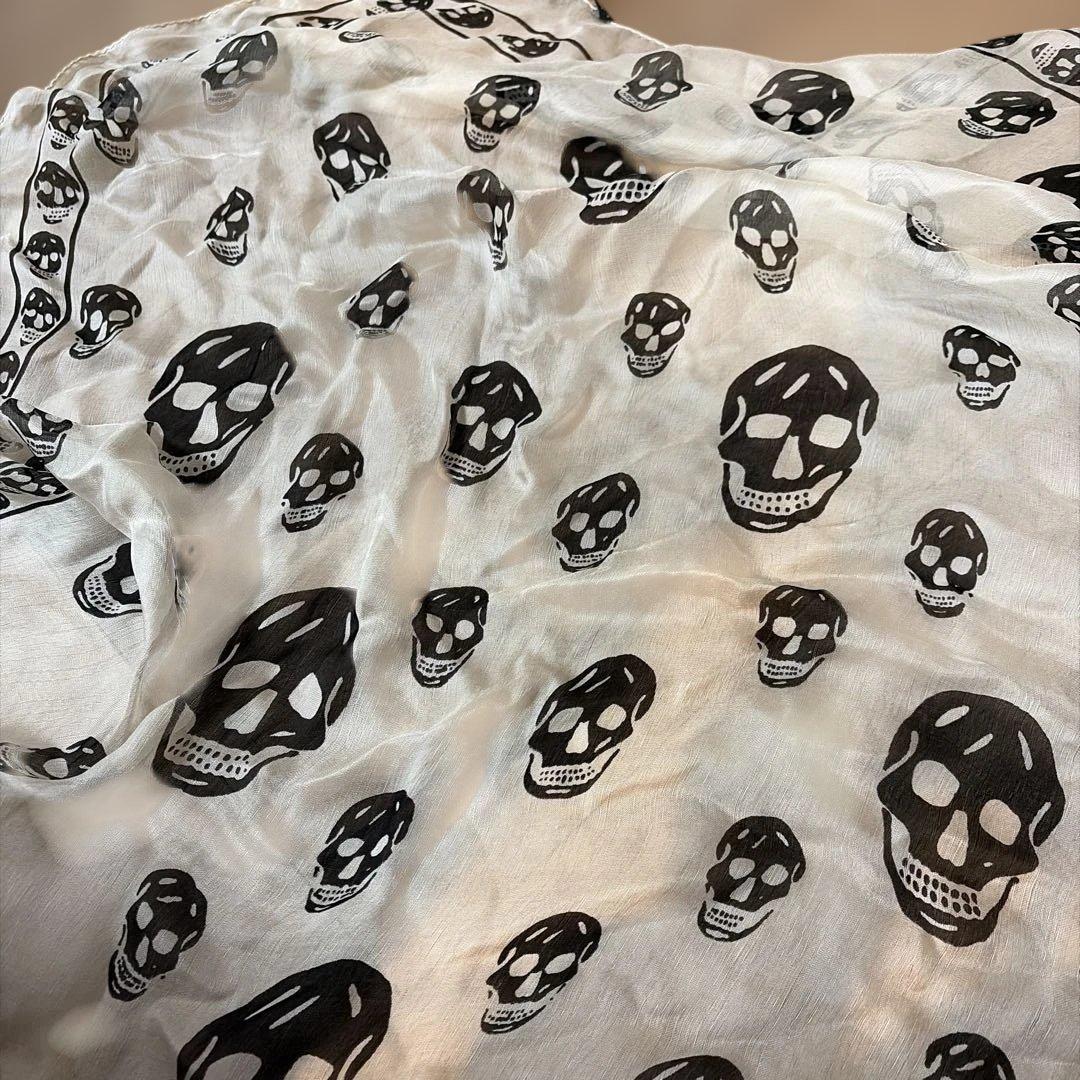 アレキサンダーマックイーンシルクスカル総柄大判スカーフバンダナ