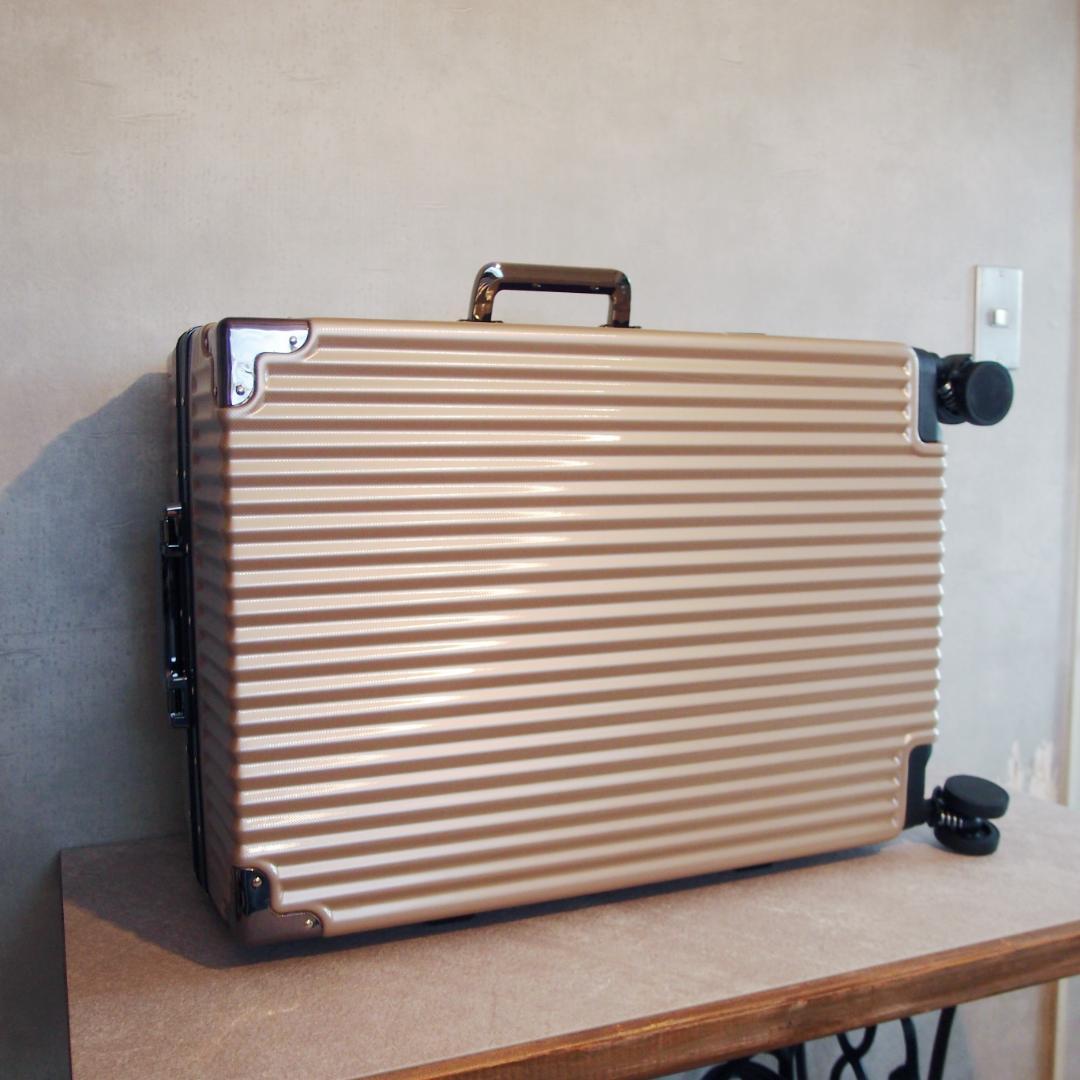 新品未使用 C.JUTRO 日本発案 機能性抜群スーツケース キャリーケース