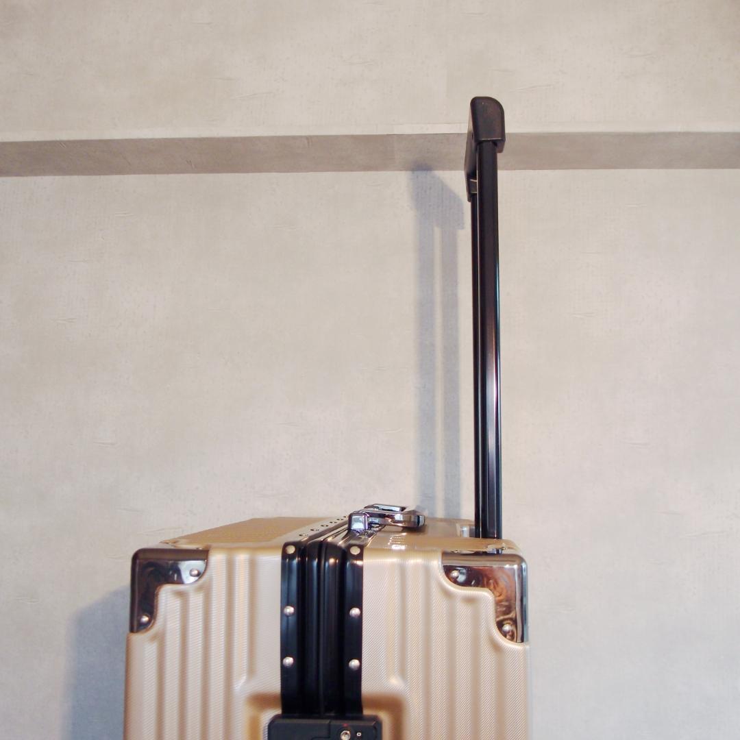 新品未使用 C.JUTRO 日本発案 機能性抜群スーツケース キャリーケース