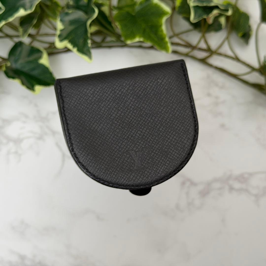 ルイヴィトン タイガ ポルトモネ キュヴェット ケース ブラック