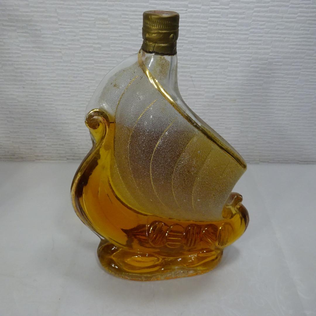 Larsen Invincible ブランデー 船型ボトル 3本