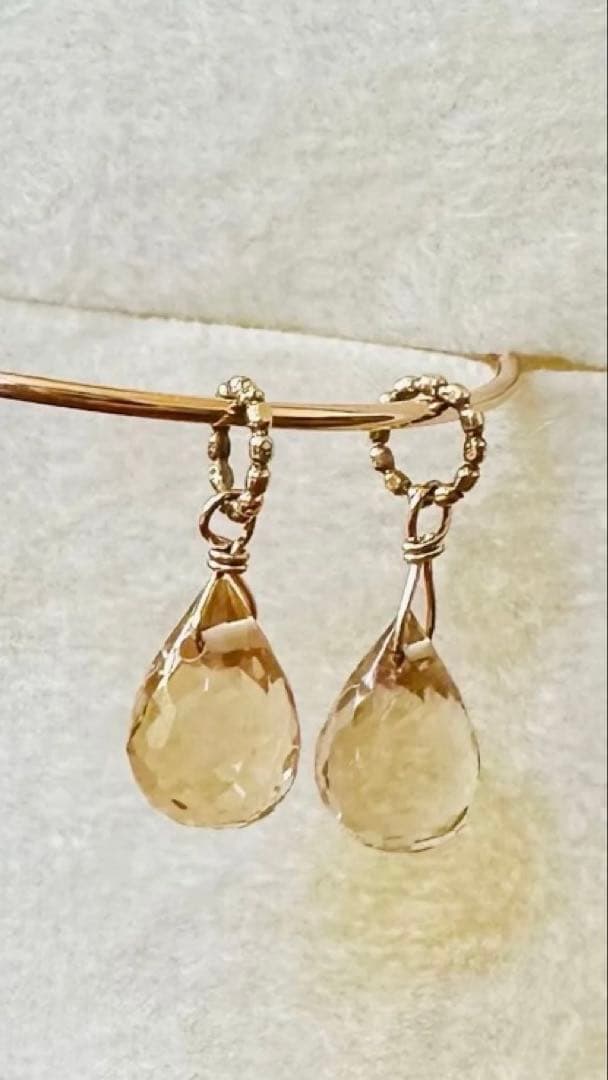 アガット　ピアスチャーム　シャンパンクォーツ