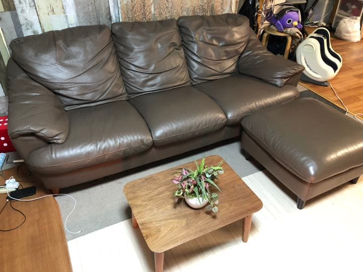 ★★ 高級な本革のソファー★★