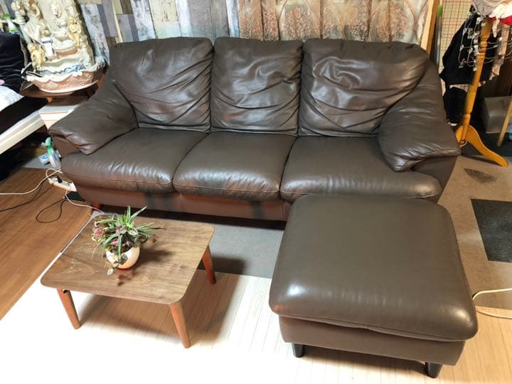 ★★ 高級な本革のソファー★★