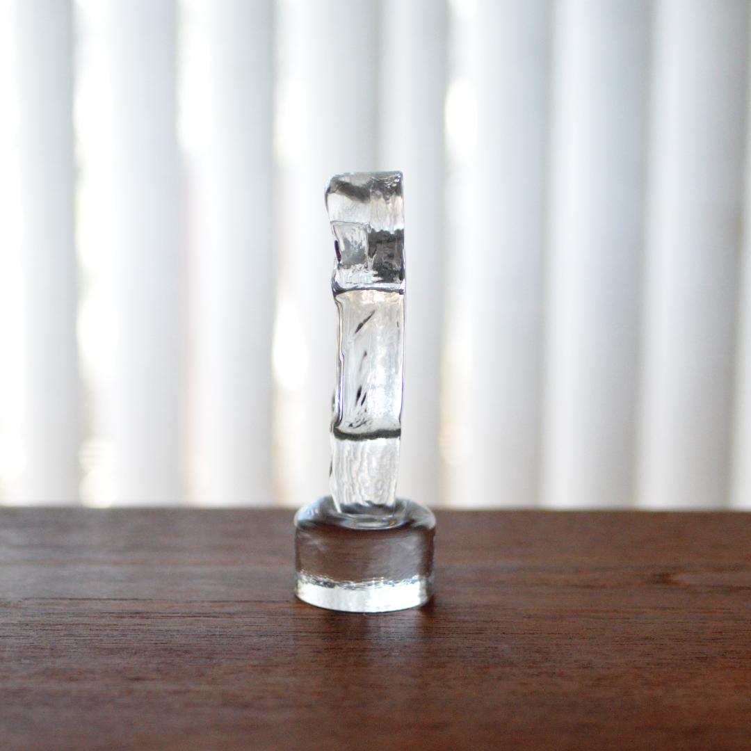 エリックホグランのガラスの鳥の置物