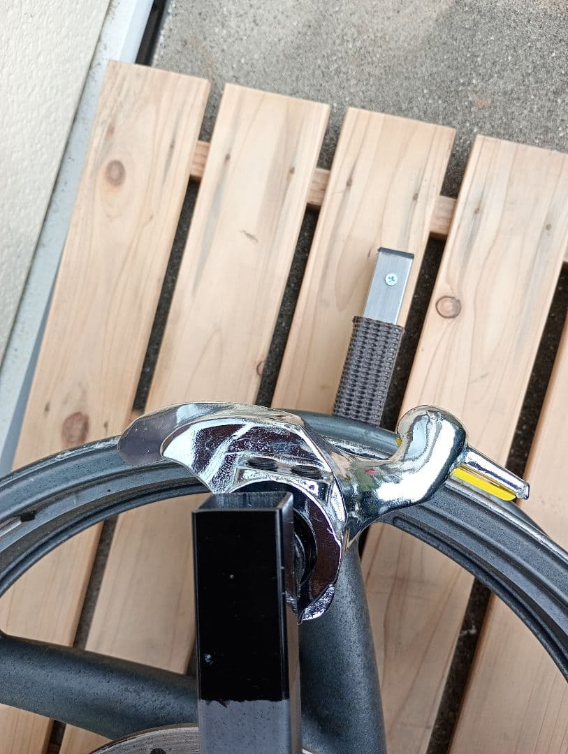 バイク専用タイヤチェンジャー１５インチ〜２１インチ。