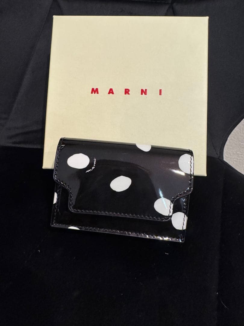 MARNI ドット柄 三つ折り財布