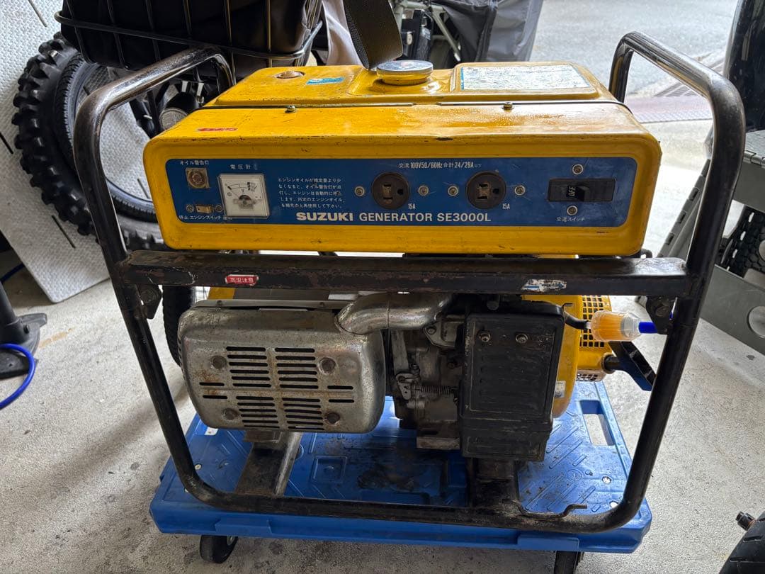 SUZUKI 発電機 SE3000L