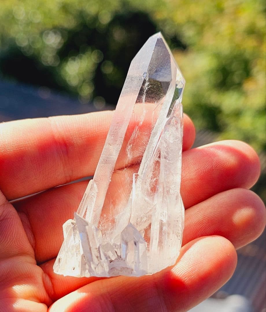 虹入り‼️高い波動‼️ヒマラヤのレムリアン ネパール マカルー産 水晶