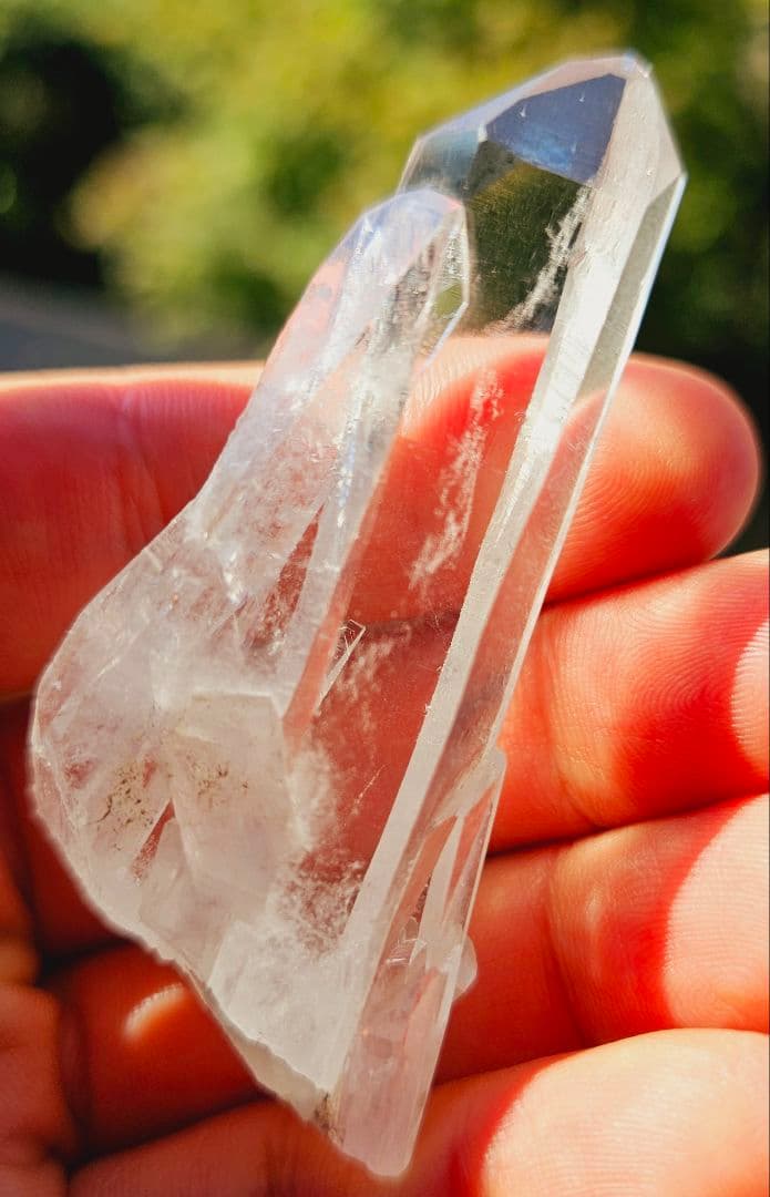 虹入り‼️高い波動‼️ヒマラヤのレムリアン ネパール マカルー産 水晶