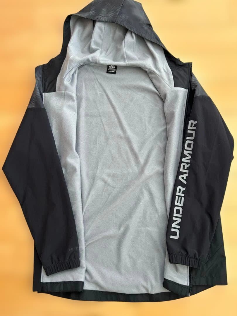 【新品・定価50%超OFF】UNDER ARMOUR トレーニングウェア上下L