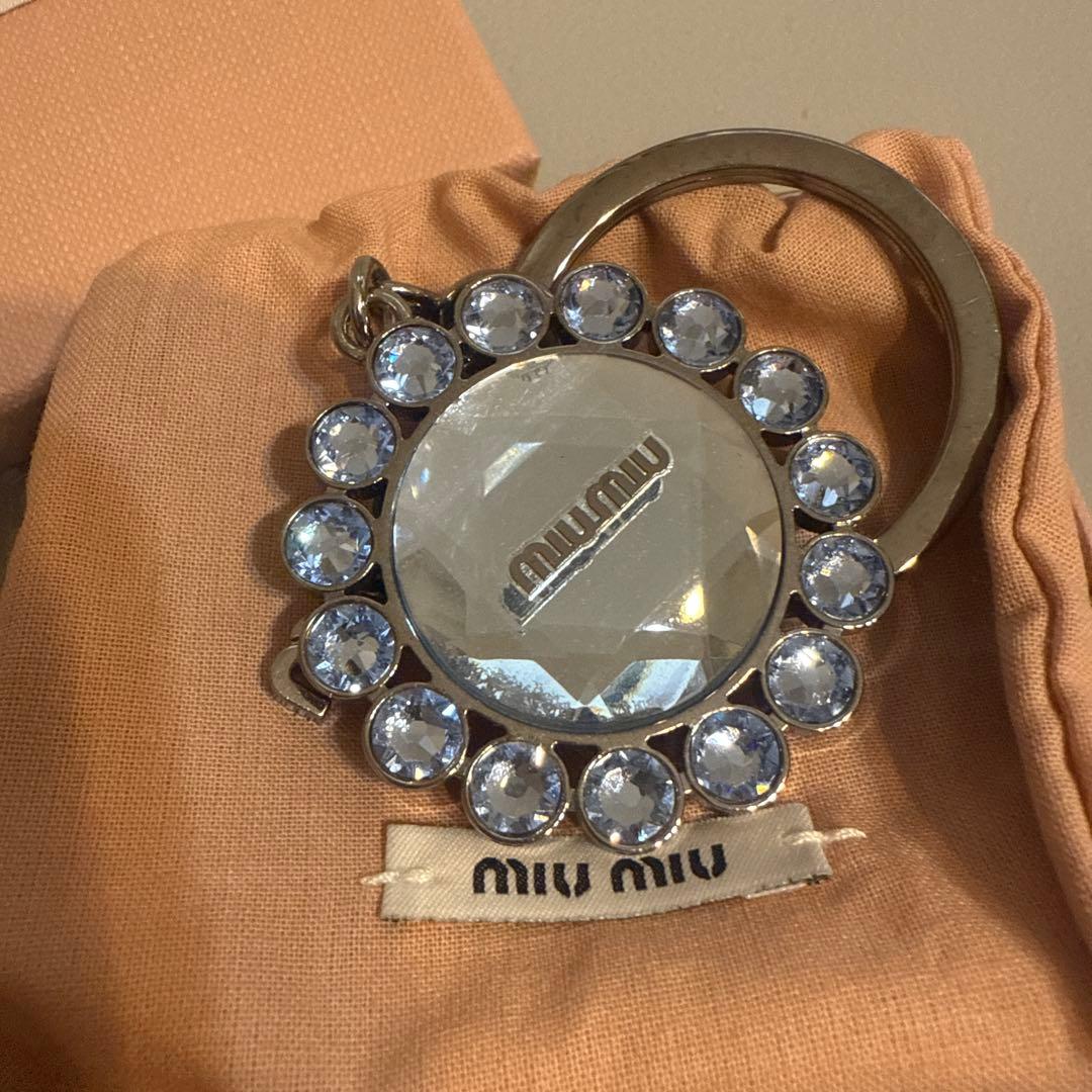 miumiu キーホルダー リング クリスタル ブルー 青