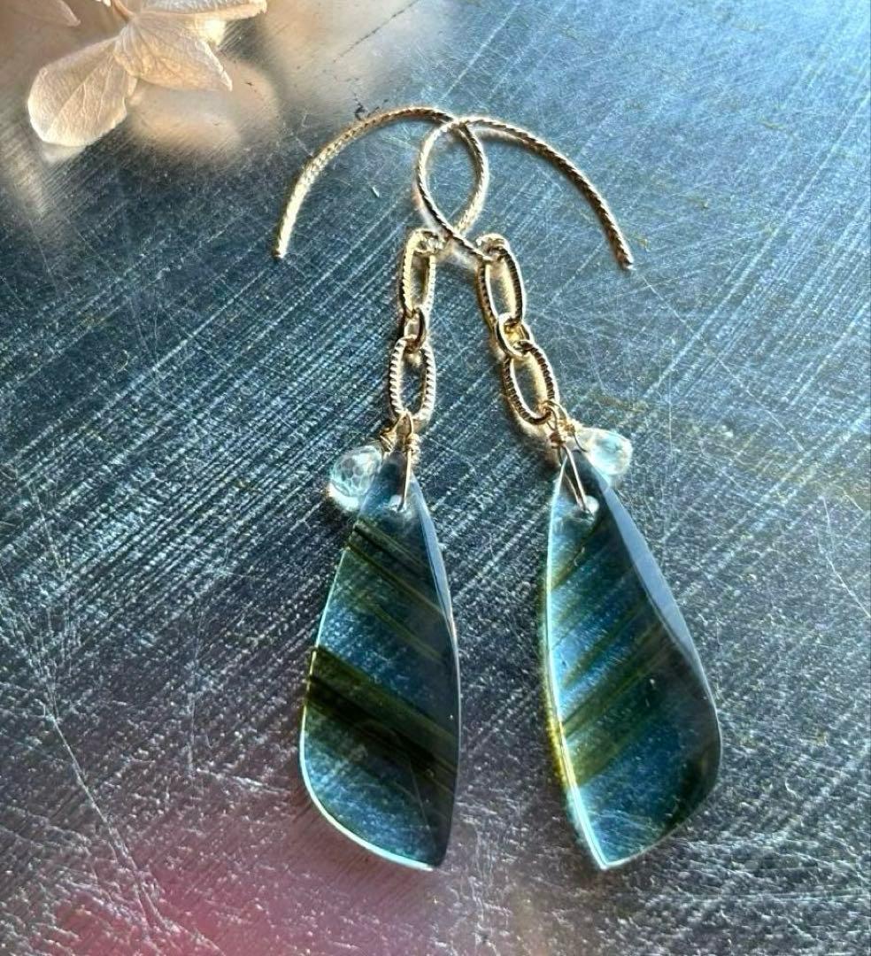 ブルーオブシディアン＆ジルコンのピアス　14kgf