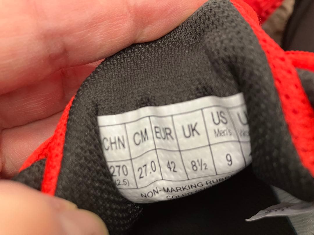 【専用】りんごジュースさん！未使用【27.0㎝】ヨネックス　テニスシューズ