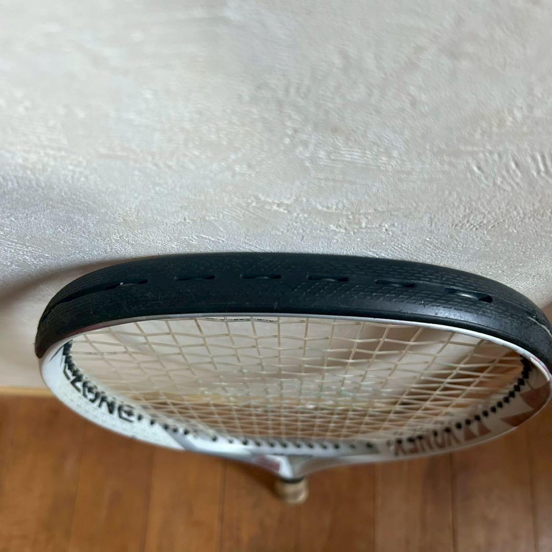 YONEXテニスラケットイーゾーン100