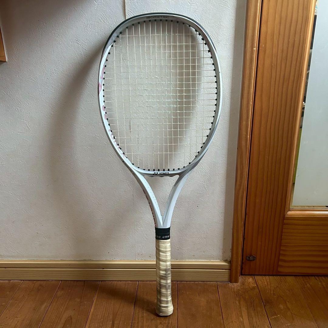 YONEXテニスラケットイーゾーン100