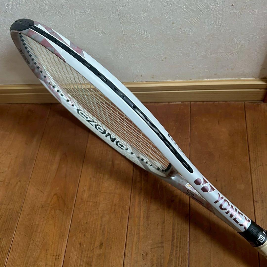 YONEXテニスラケットイーゾーン100