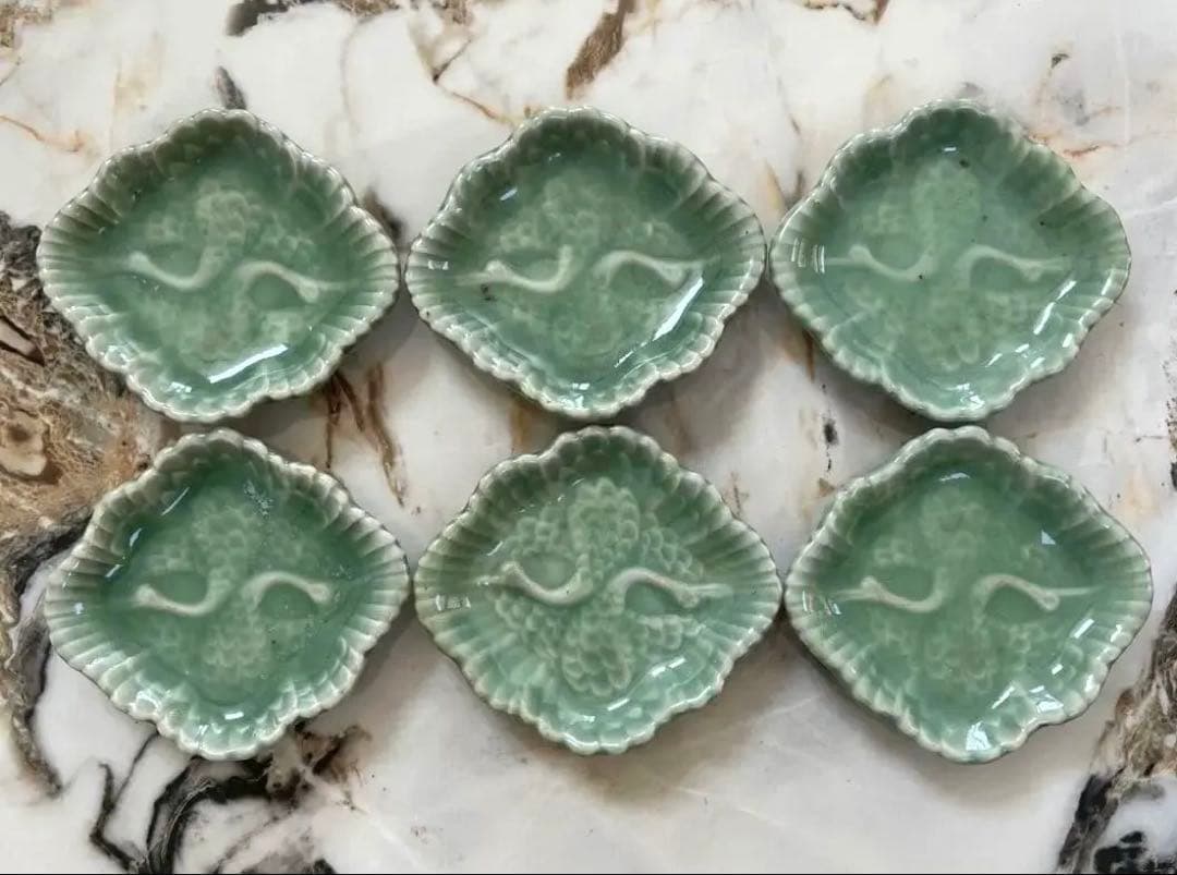 三田青磁 足付き 小皿 豆皿 6枚セット 双鶴 紋様