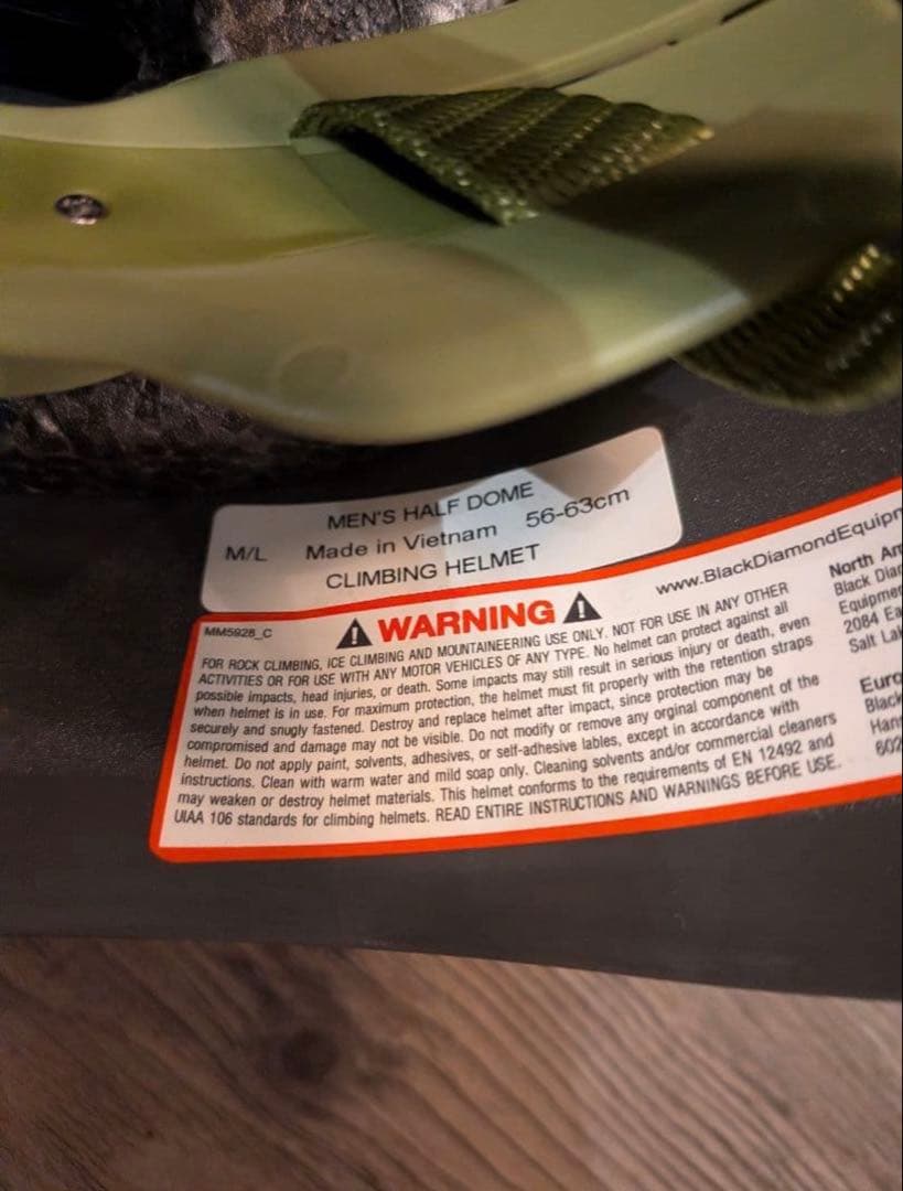 スキー　アイテム、ヘルメット、ゴーグル、グローブセット