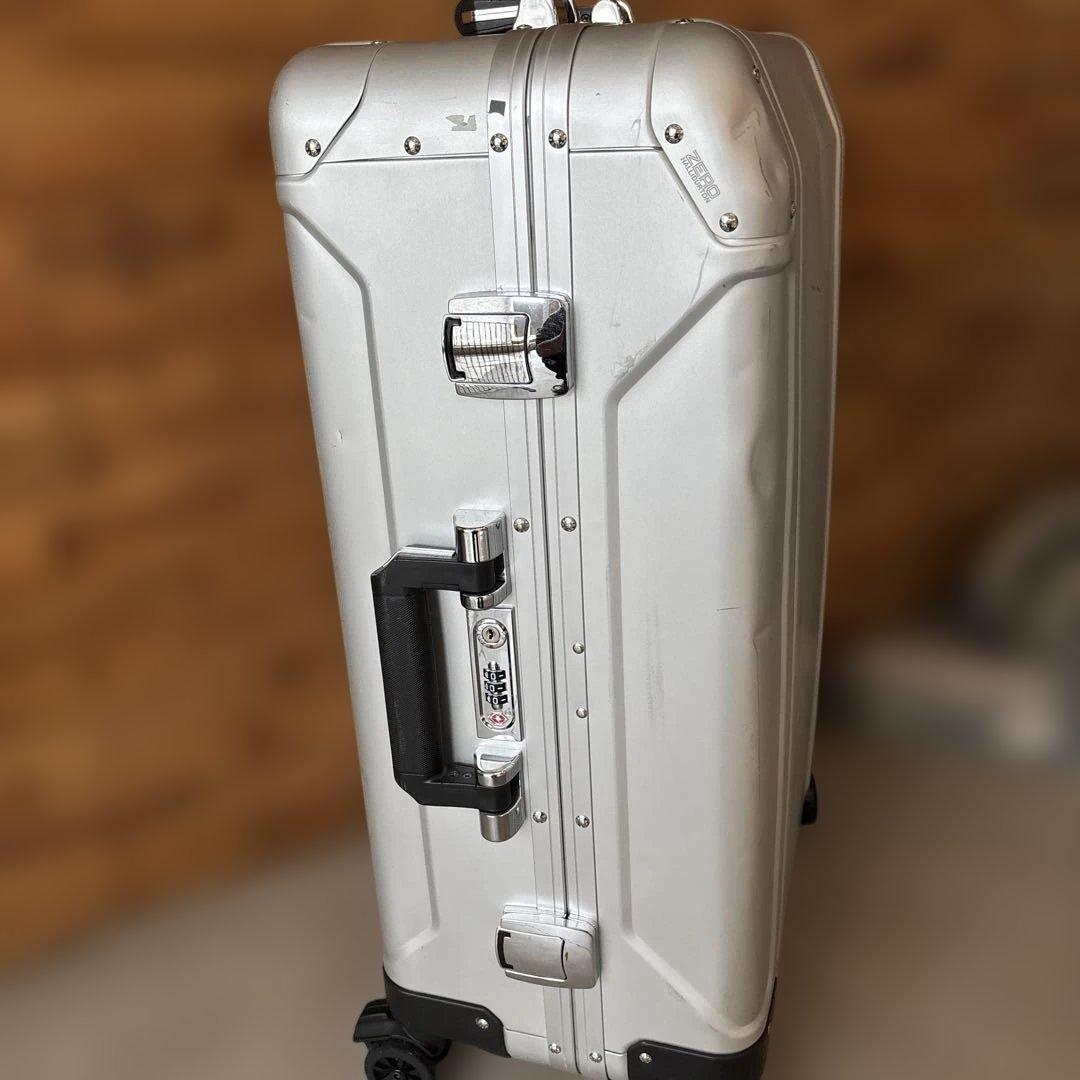 【ZERO HALLIBURTON 】アルミキャリーケース