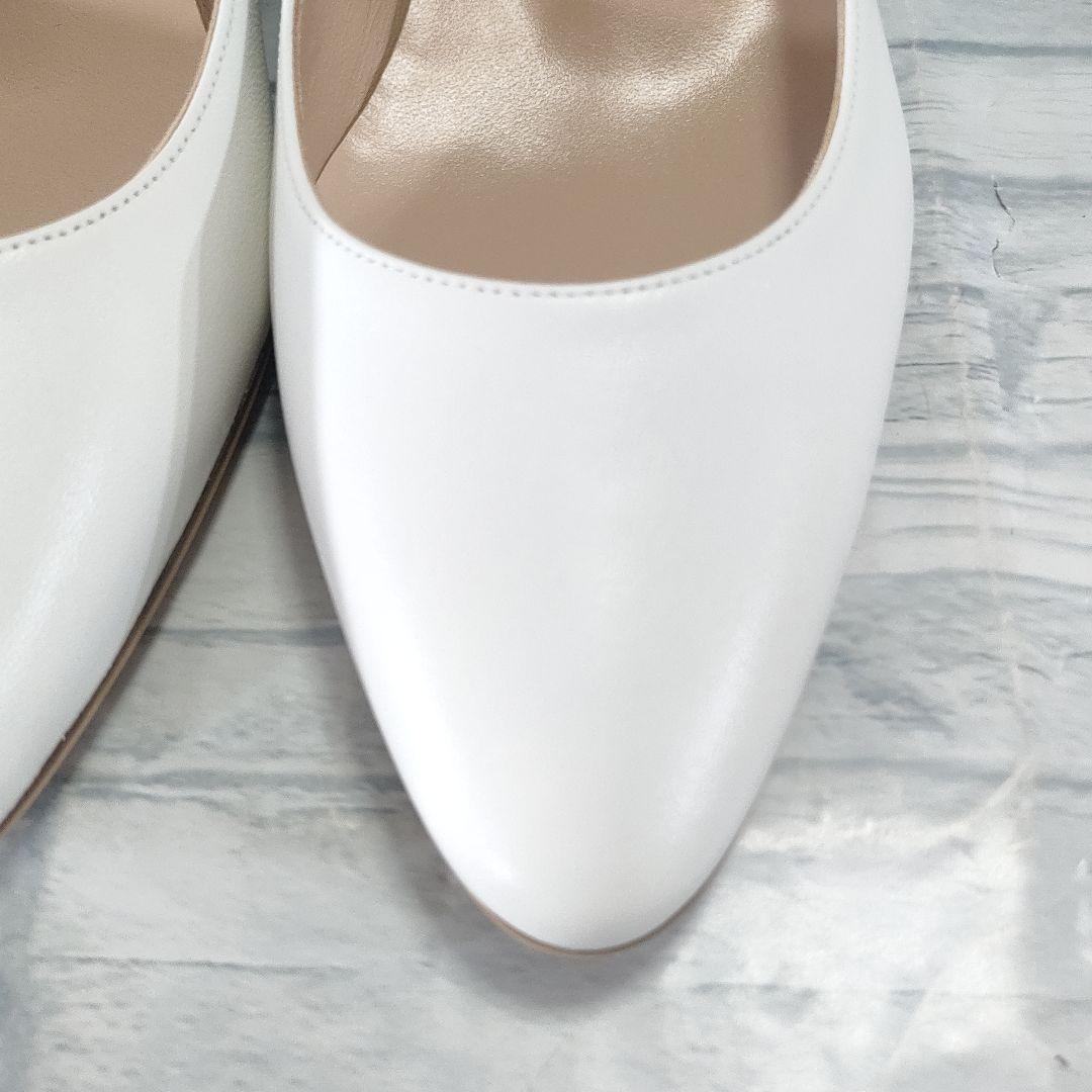 箱付き未使用品✨マノロブラニク　リストニー　レザーパンプス　白　35.5