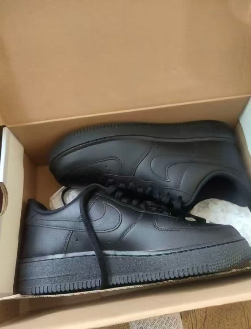 Nike Air Force 1 ブラックスニーカー